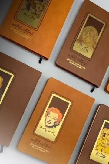 دفتر یادداشت خط دار (طرح METAL NOTEBOOK)،(چند طرح،چرم،لب طلایی،پلاکدار)